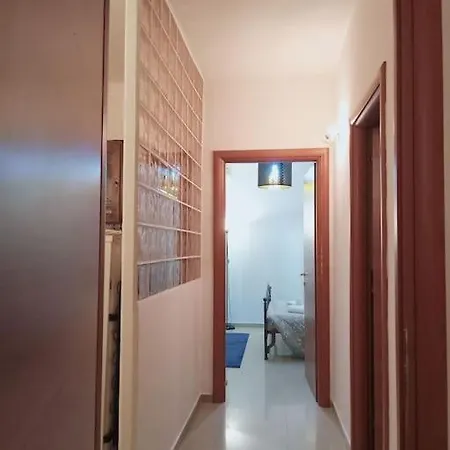 Apartmán Nazionale B - Two Bedrooms Nearby Central Station